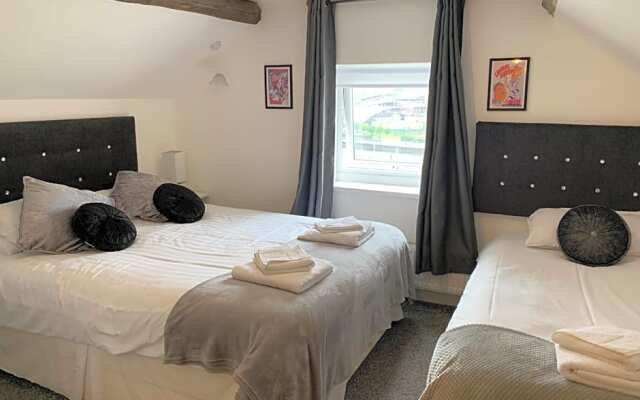 Boars Head Boutique Hotel