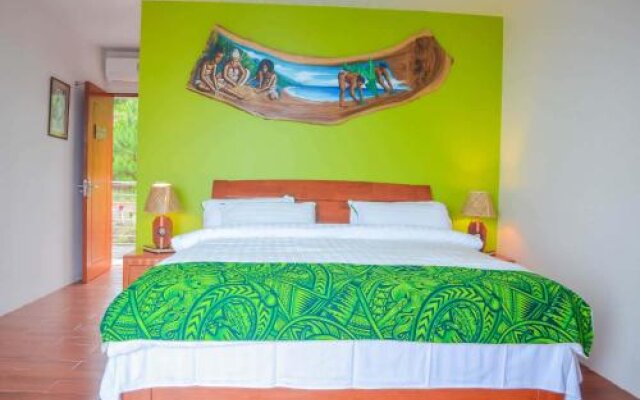 Tiki Hotel - Hospitality School of Tahiti