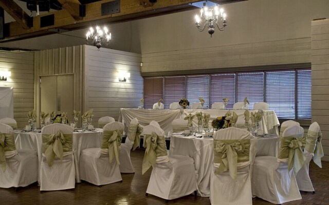 Mohawk Inn and Conference Centre