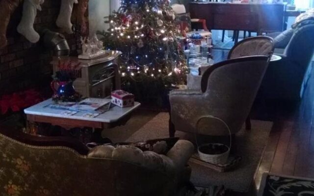 Lake Valley Legends B&B