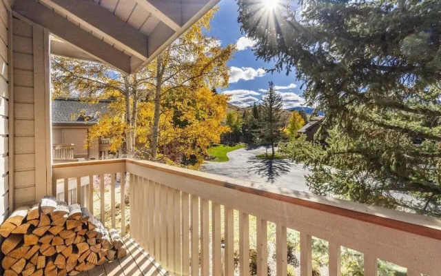 Snow Creek 1541 - Ski-in/ski-out + Pool & Hot Tub