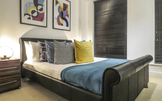 Tudors eSuites Birmingham Apartments with Parking