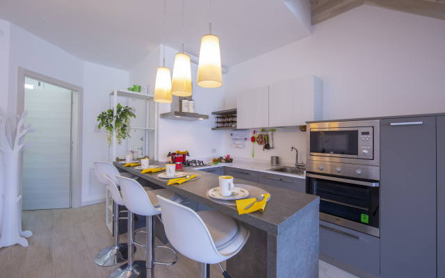 Como Lake Modern apartment Ulivi