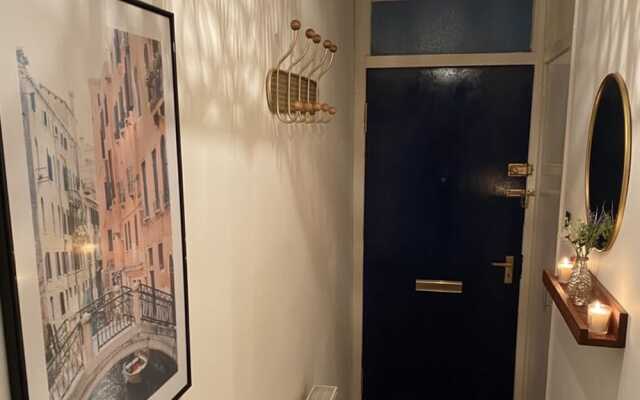 17G Regent Place