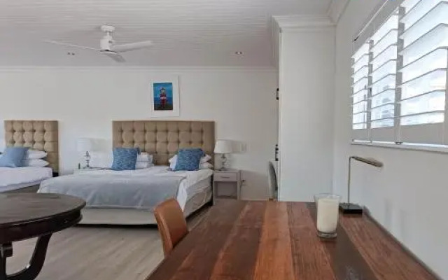 Paradise Corner Studio