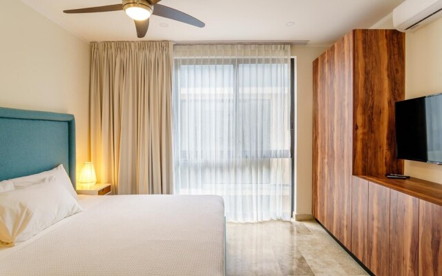 Stunning 3BR PH Private Pool Best Location Sky Pool Amenities