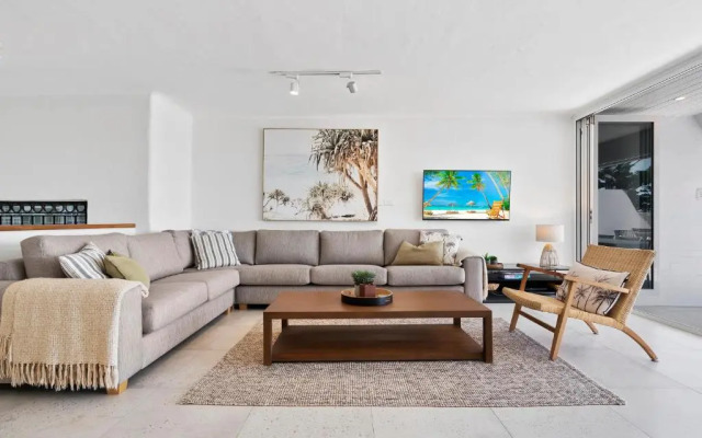 Noosa Views 3 Noosa Drive 33