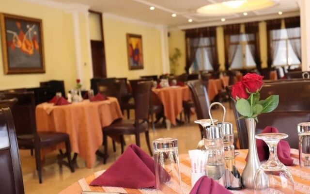 Desalegn Hotels And Resort