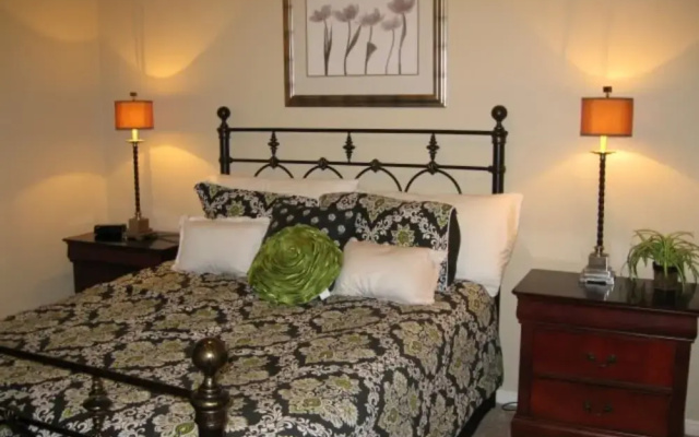 Donald Mcgregor 3 Bedroom Condo