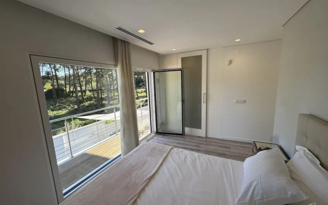 Paraty Villa by Cadenzalux