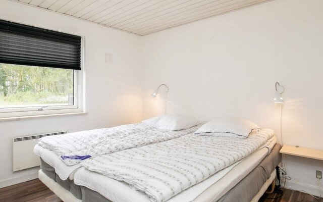 10 Person Holiday Home in Blavand