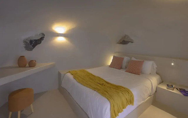 Elements Cave Suites