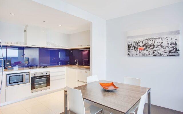 Mantra Circle on Cavill