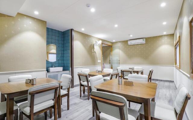 FabHotel Meritus Inn - Odhav Industrial Estate