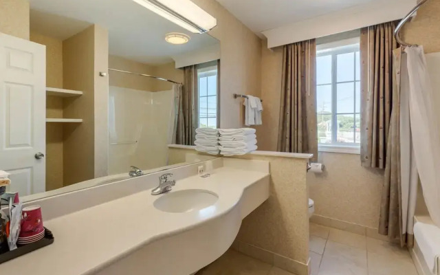 Ogunquit Hotel & Suites