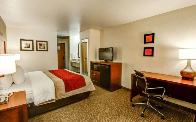 Comfort Inn Fontana