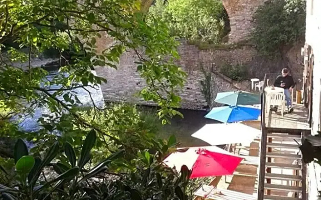 L'Auberge Du Chat Noir