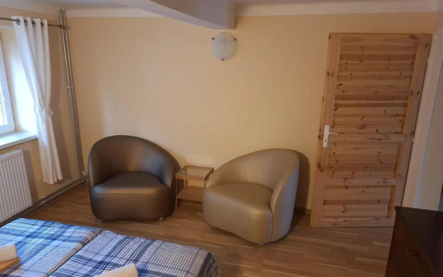 Star Apartments