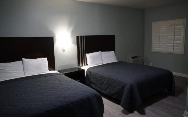 Avenue Motel