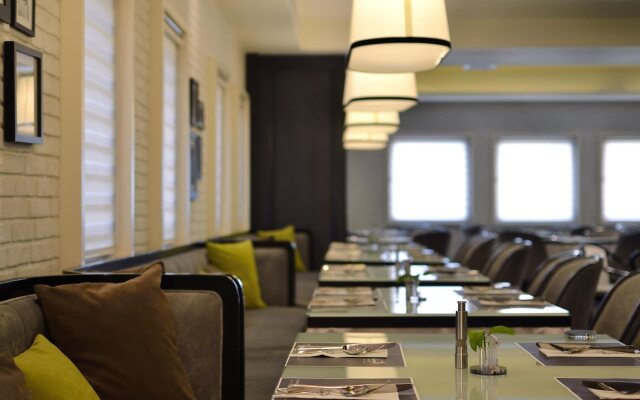 Lees Hotel