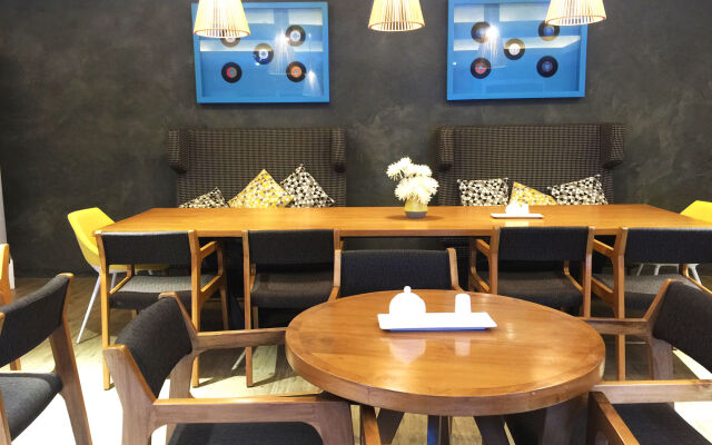 Twin Tides Panglao