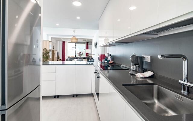 VG13- Modern apartment, 5 min to beach