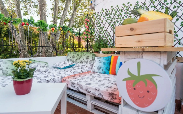 Cascais Terrace Fruit Point - Hostel