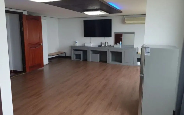 Mangsang Beach Pension