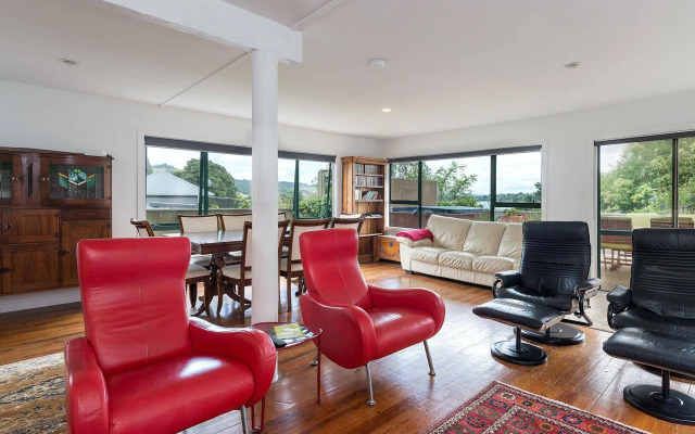 Lakeside City Apartments