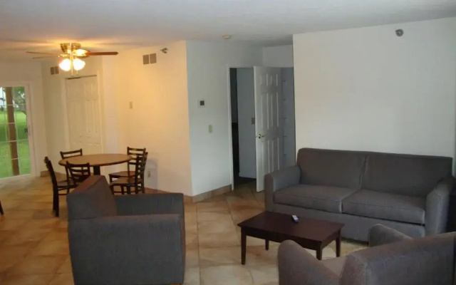 Put-In-Bay Poolview Condo #6