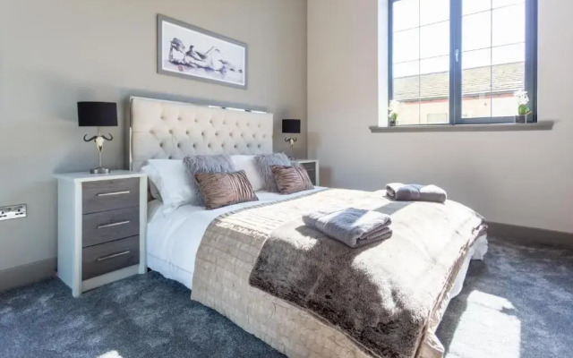 Luxury Manhattan Loft-style Apartment Near Edinburgh City Centre