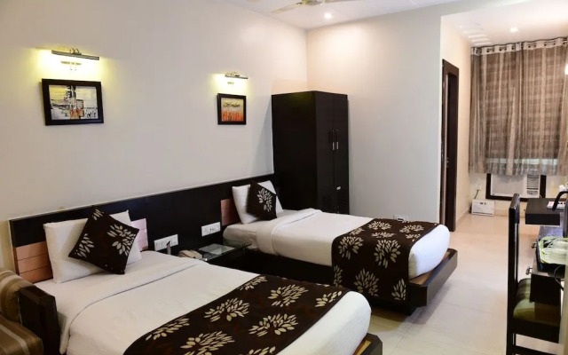 Hotel Ravisha Continental