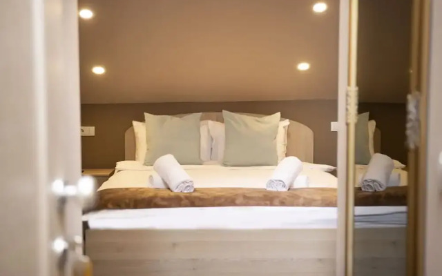 Skadarlija Suites