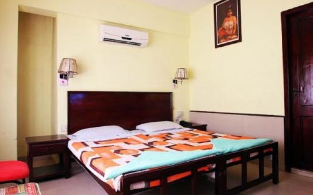1 BR Boutique stay in Kaloor, Kochi (777D), by GuestHouser