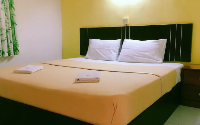 Dindings Pantai Desair Apartment By DPD
