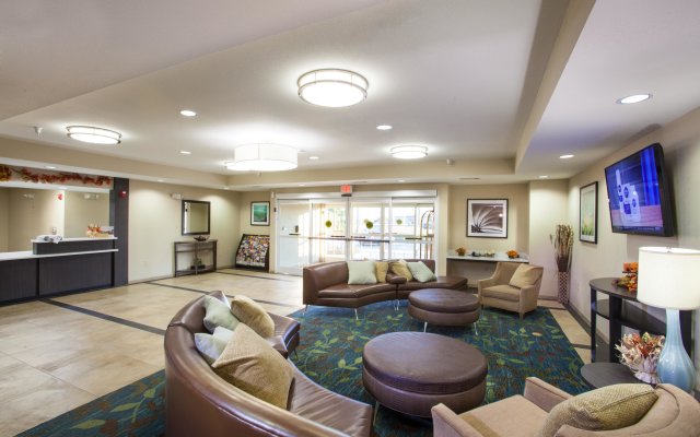 Candlewood Suites New Braunfels, an IHG Hotel