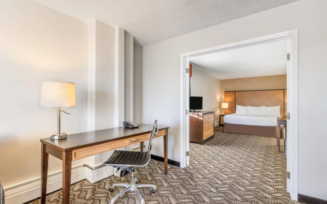 Days Inn by Wyndham Airdrie