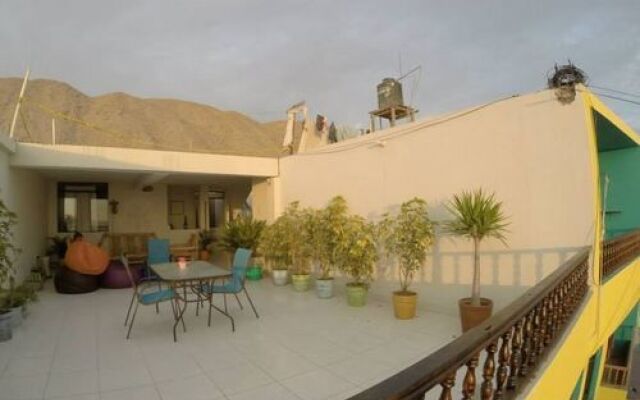 Frogs Surf Hostel Huanchaco