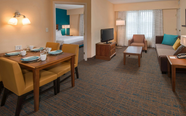 Residence Inn by Marriott Chesapeake Greenbrier