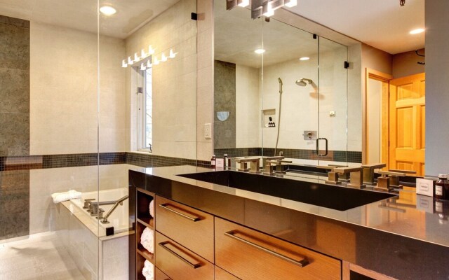 Abode At Ontario Lodge