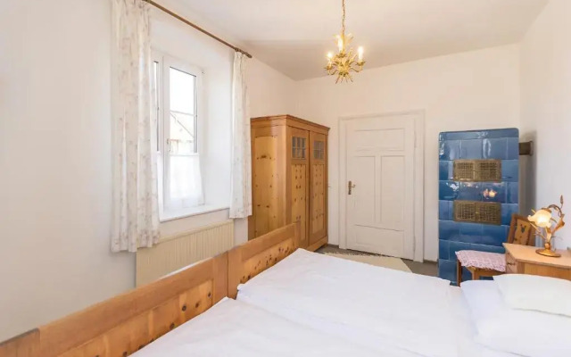 Villa Waldfrieden - Ferienwohnungen und -Haus