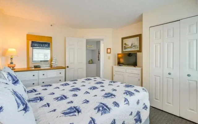 Stunning Oceanfront 3 bedroom condo