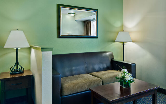 Oxford Suites Hermiston