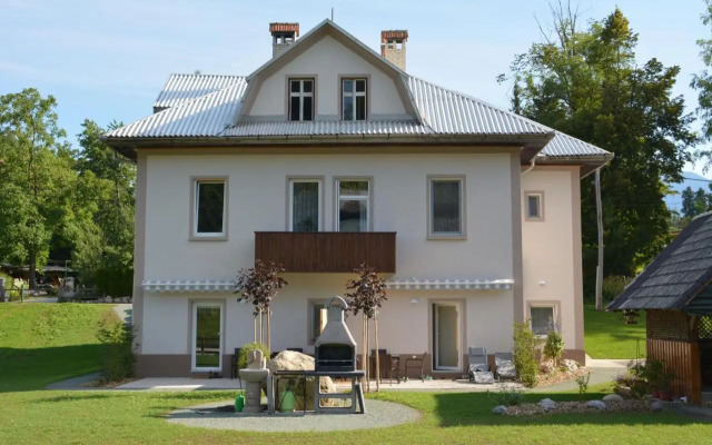 Viktoria Apartments