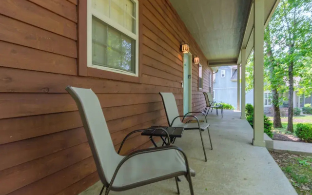 Hickory Hideaway - Communal Pool Access
