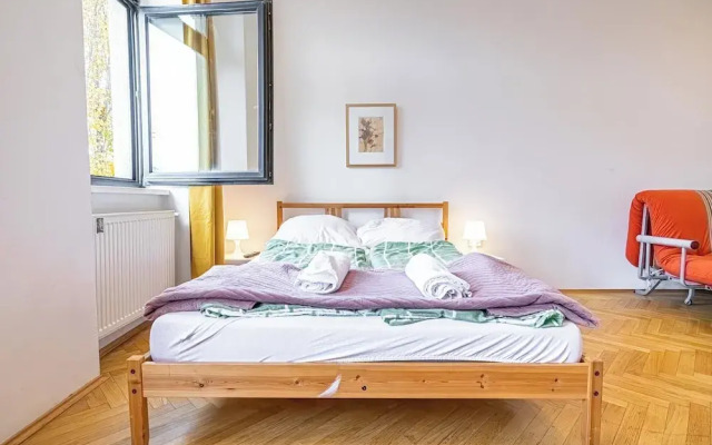 Cozy Room Near U6 Dresdner Subway Line