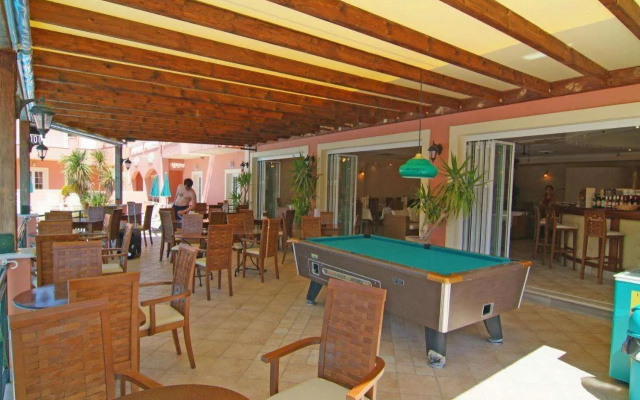 Joy Hotel