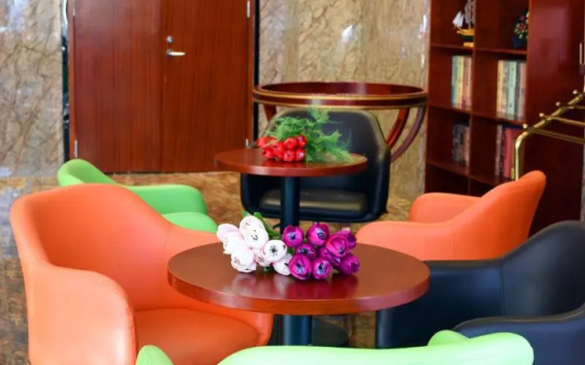 GreenTree Alliance Guangdong Shenzhen Fuyong Subway Station Hotel