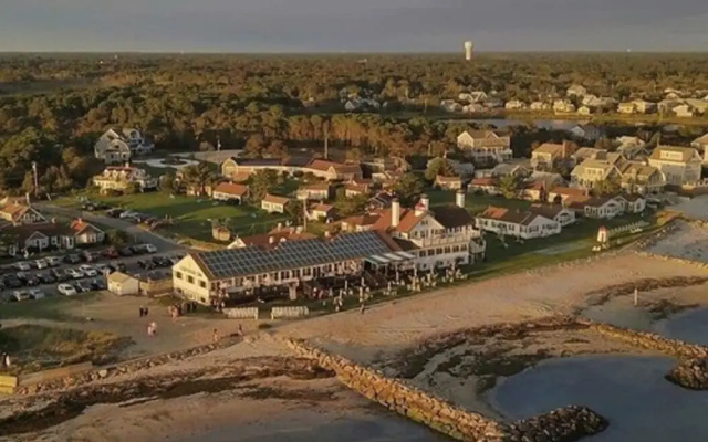 Lighthouse Inn