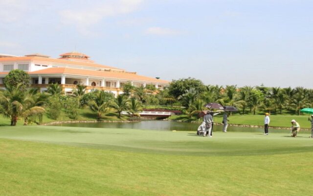 Holiday Inn & Suites Saigon Airport, an IHG Hotel